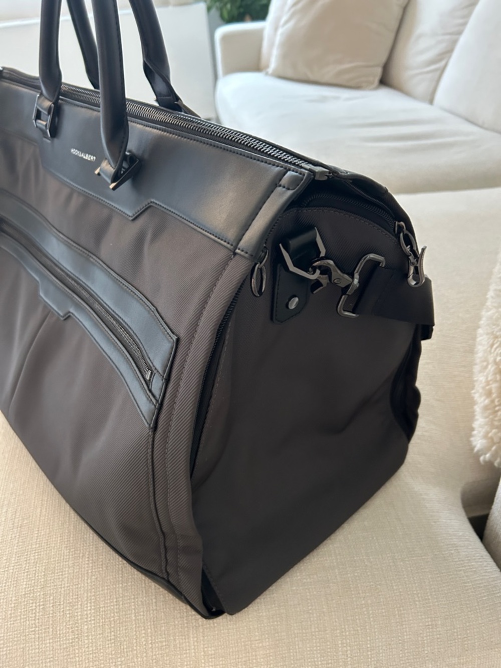 Weekender Bag - Picture 5 of 11